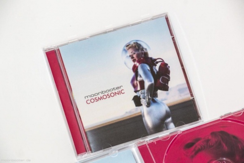 moonbooter - Cosmosonic - Click Image to Close